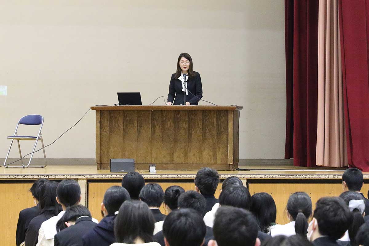 愛知県立瑞陵高等学校で講演